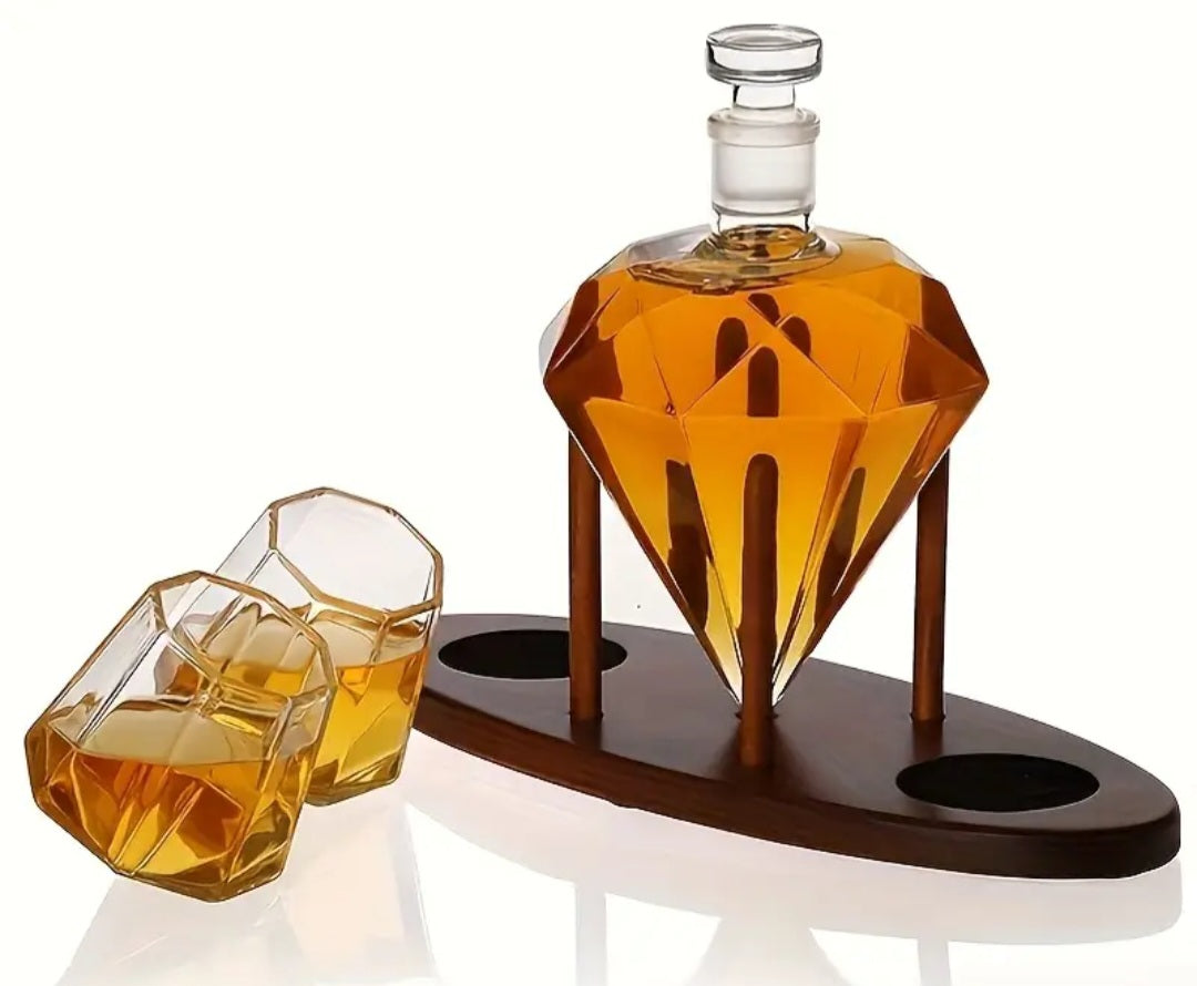 Luxury Diamond Glass Decanter Set with 2 Glasses