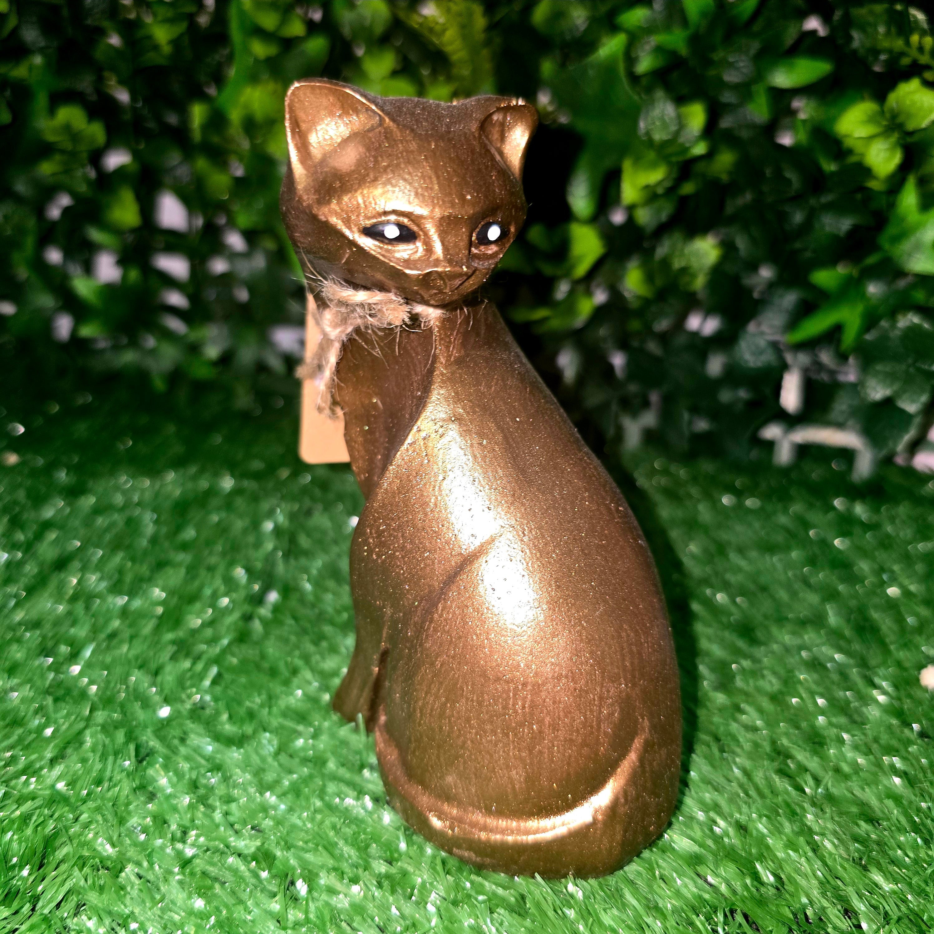 Handmade Cement Cat Figurine – Garden & Home Decor