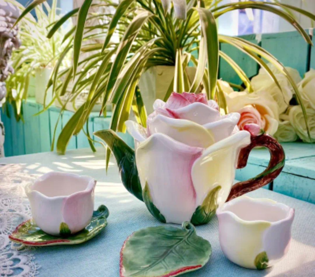 Rose Design Ceramic Tea Set – Teapot, 2 Cups & Leaf Saucers