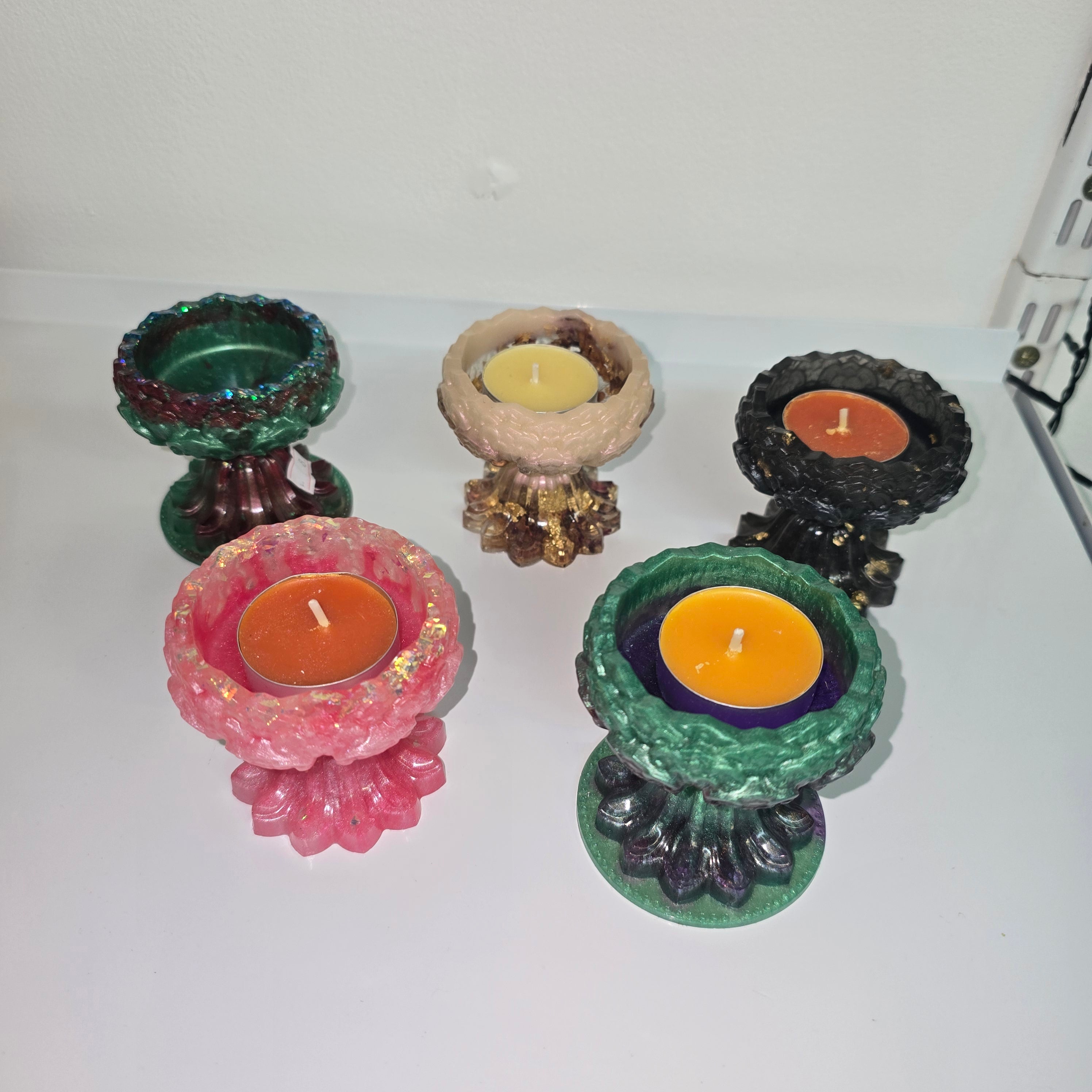 Handmade Resin Tealight Holder – Small Decorative Candle Base (7 × 7 cm.)