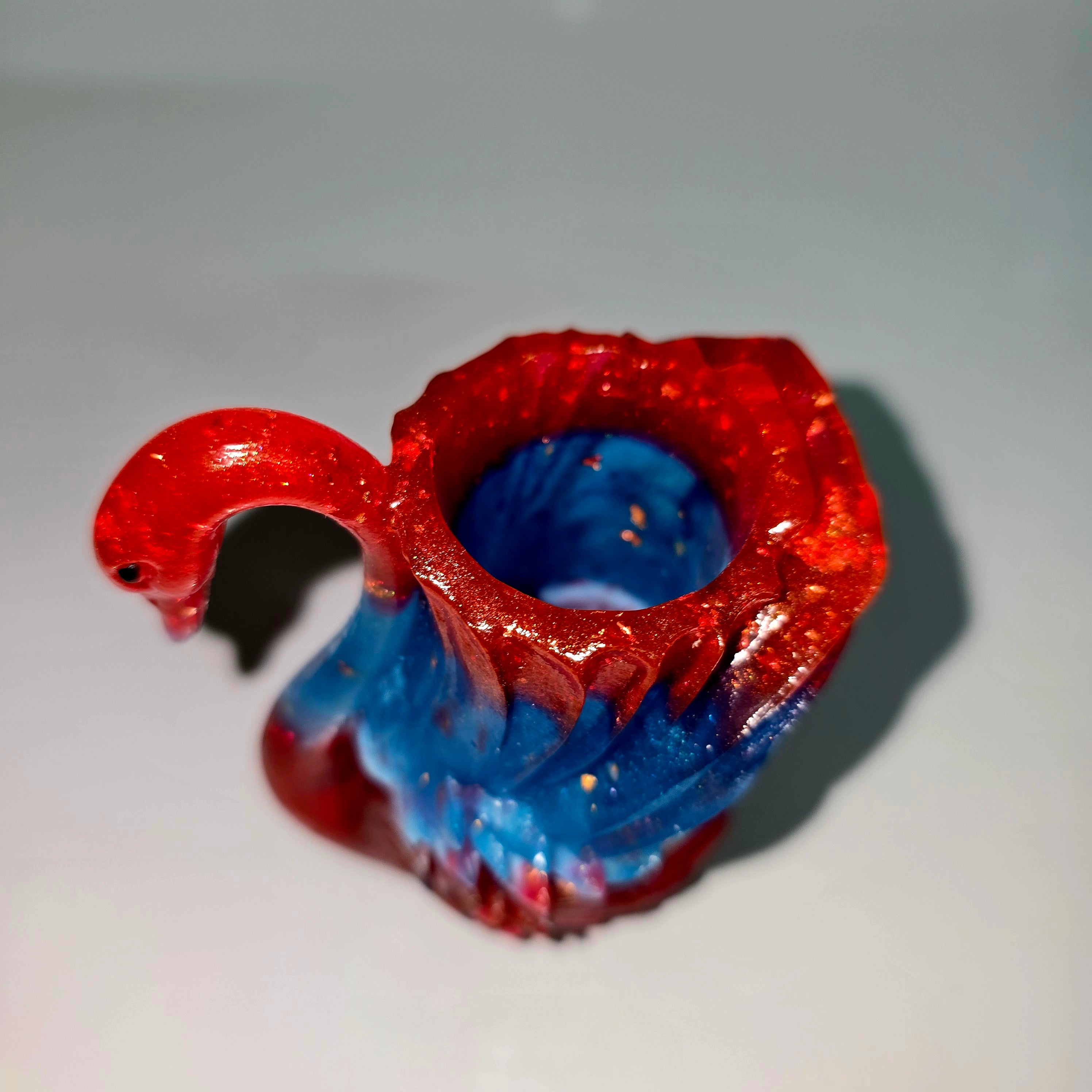 Handmade Epoxy Resin Swan Mini Vase – Decorative Home Accent (Approx. 10 cm)