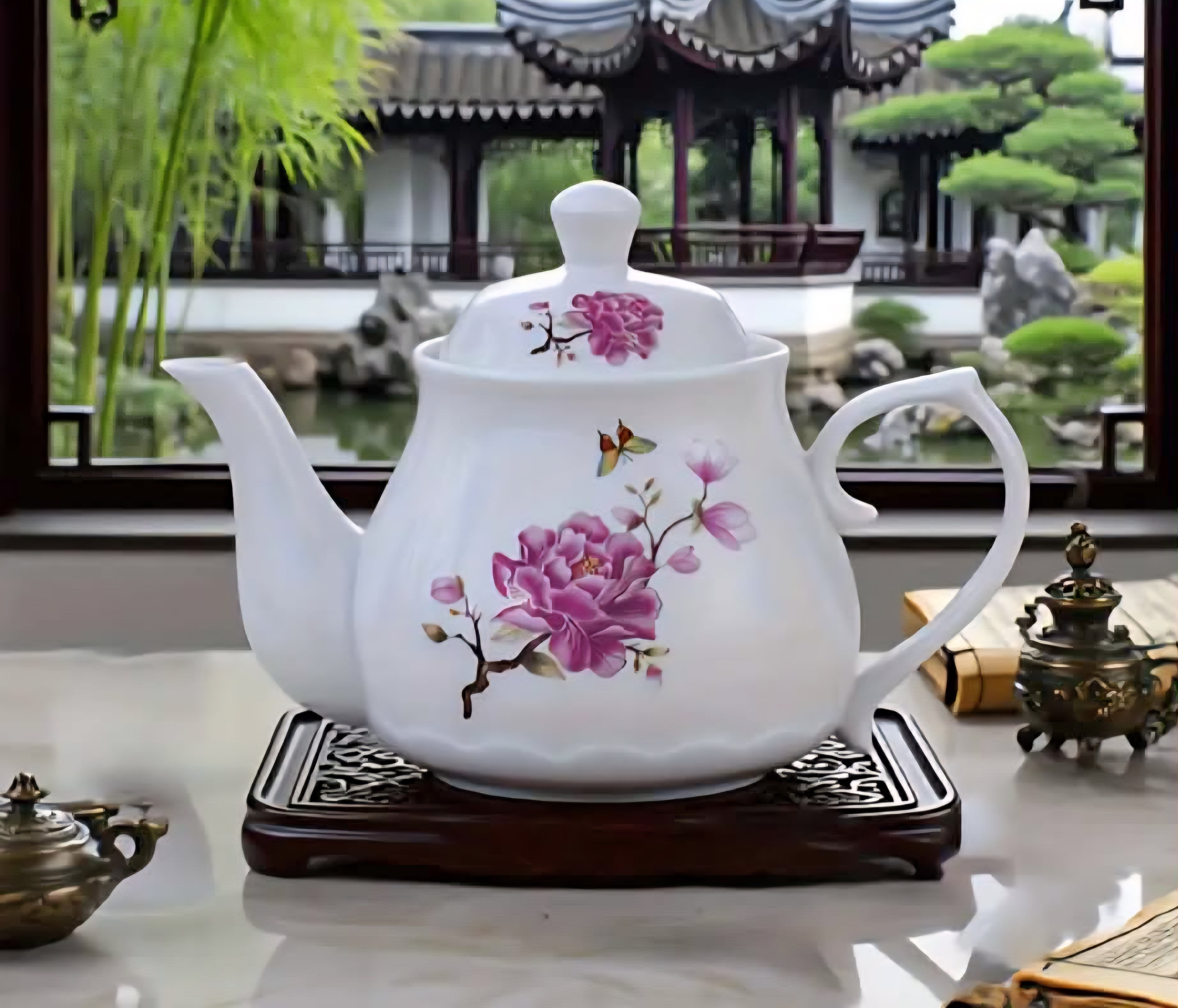 Elegant Ceramic Teapot 800 ml – Floral Design, Classic Oriental Style