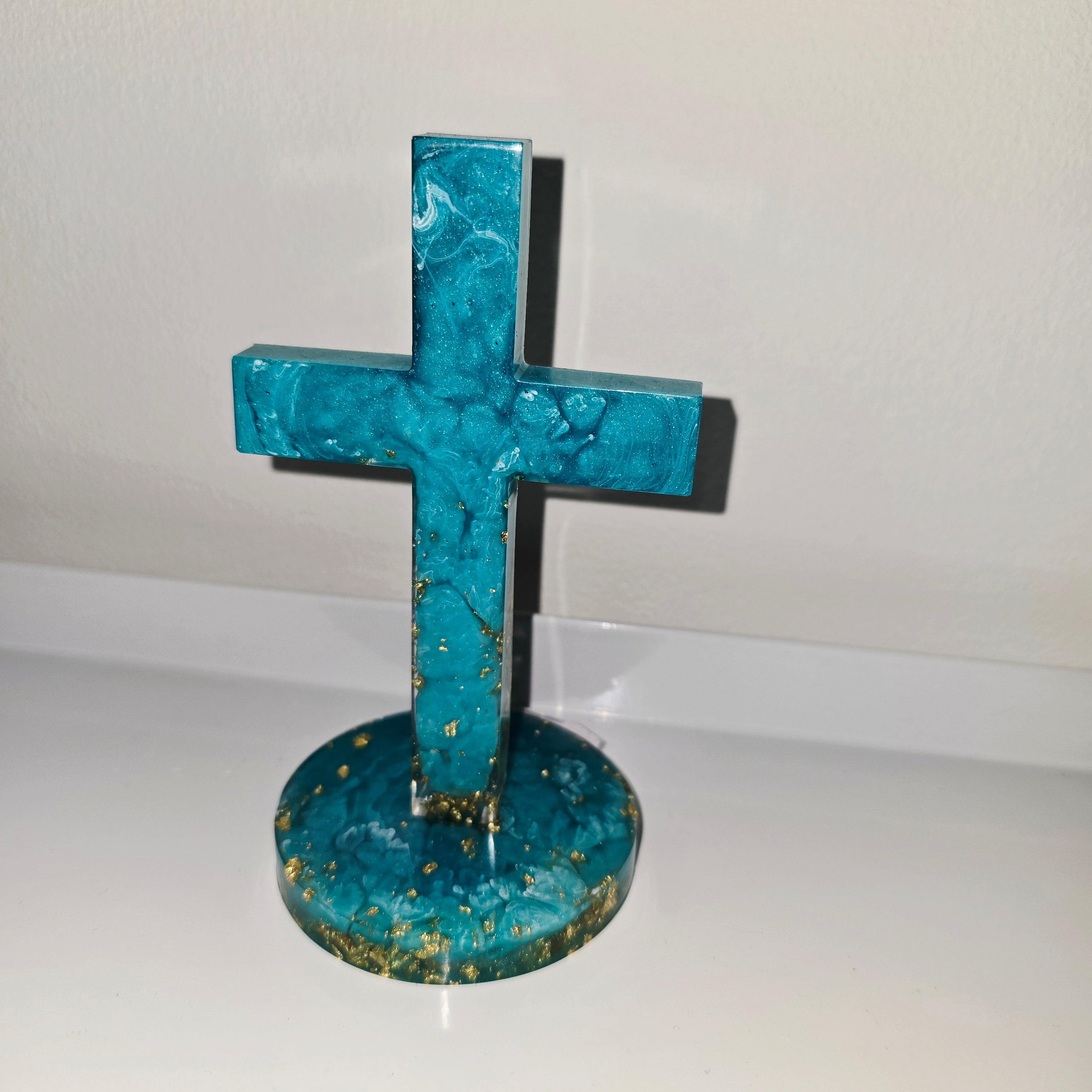 Handmade Epoxy Resin Cross Ornament – Religious Home Decor (13 cm)