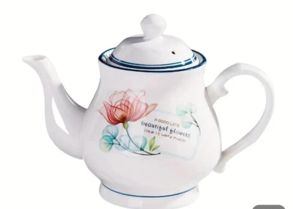 White Ceramic Teapot with Floral Design – Elegant Tea Pot