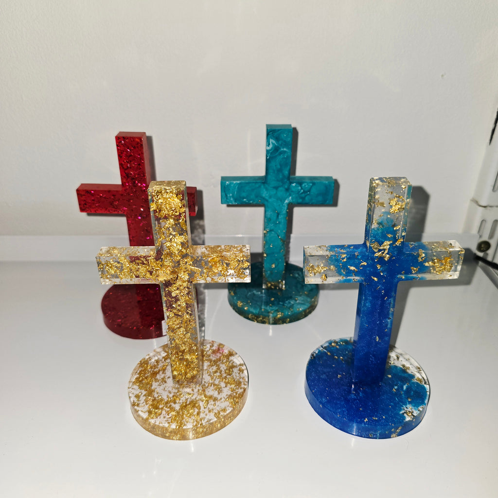 Handmade Epoxy Resin Cross Ornament – Religious Home Decor (13 cm)