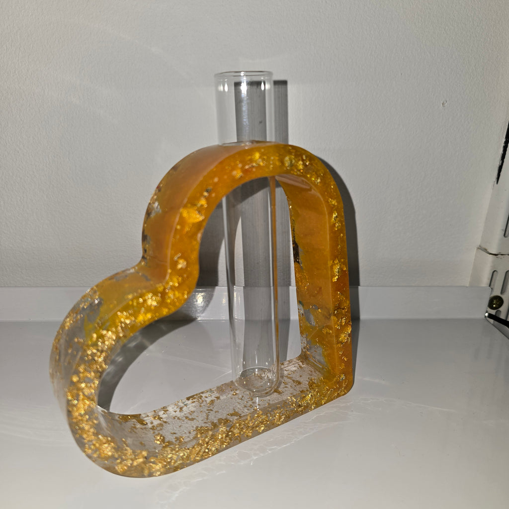 Handmade Epoxy Resin Heart Decor with Glass Tube – Modern Home Ornament (17 × 15 cm)