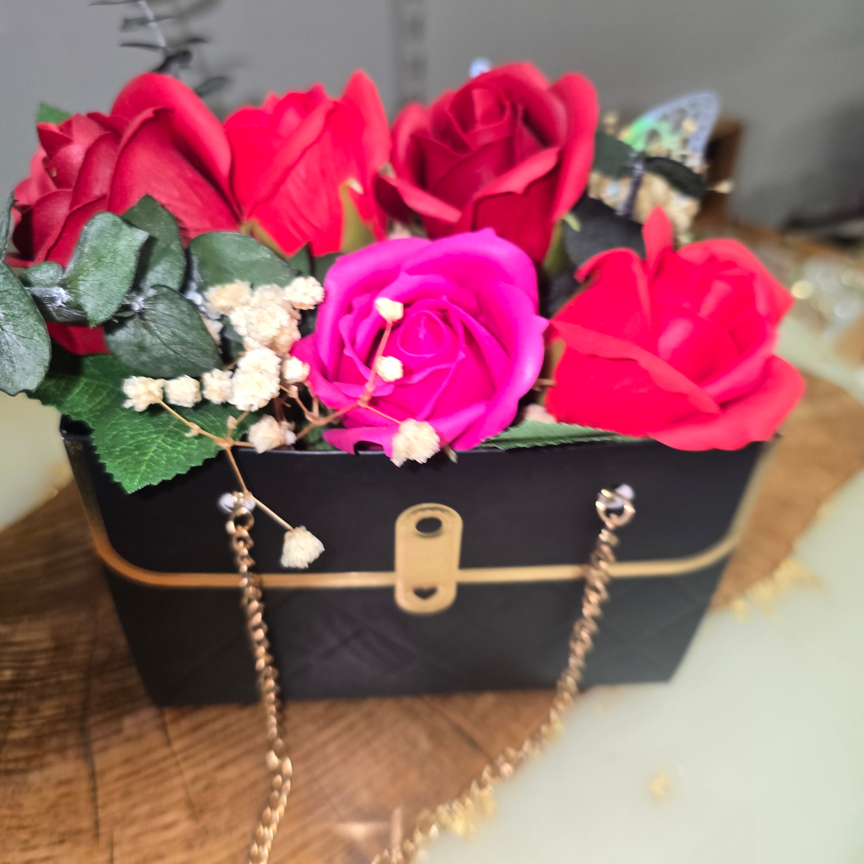 Luxury Gift Box with Eternal Roses and Natural Dried Flowers