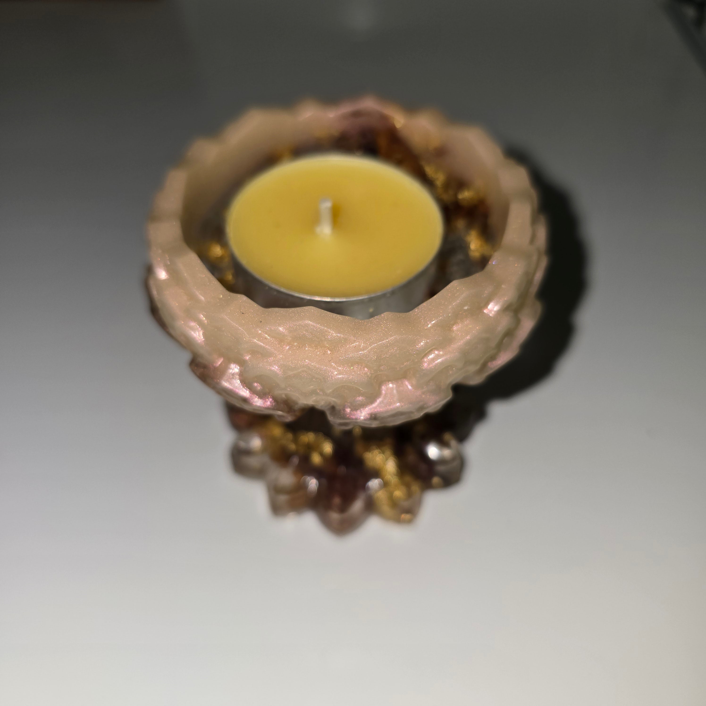 Handmade Resin Tealight Holder – Small Decorative Candle Base (7 × 7 cm.)