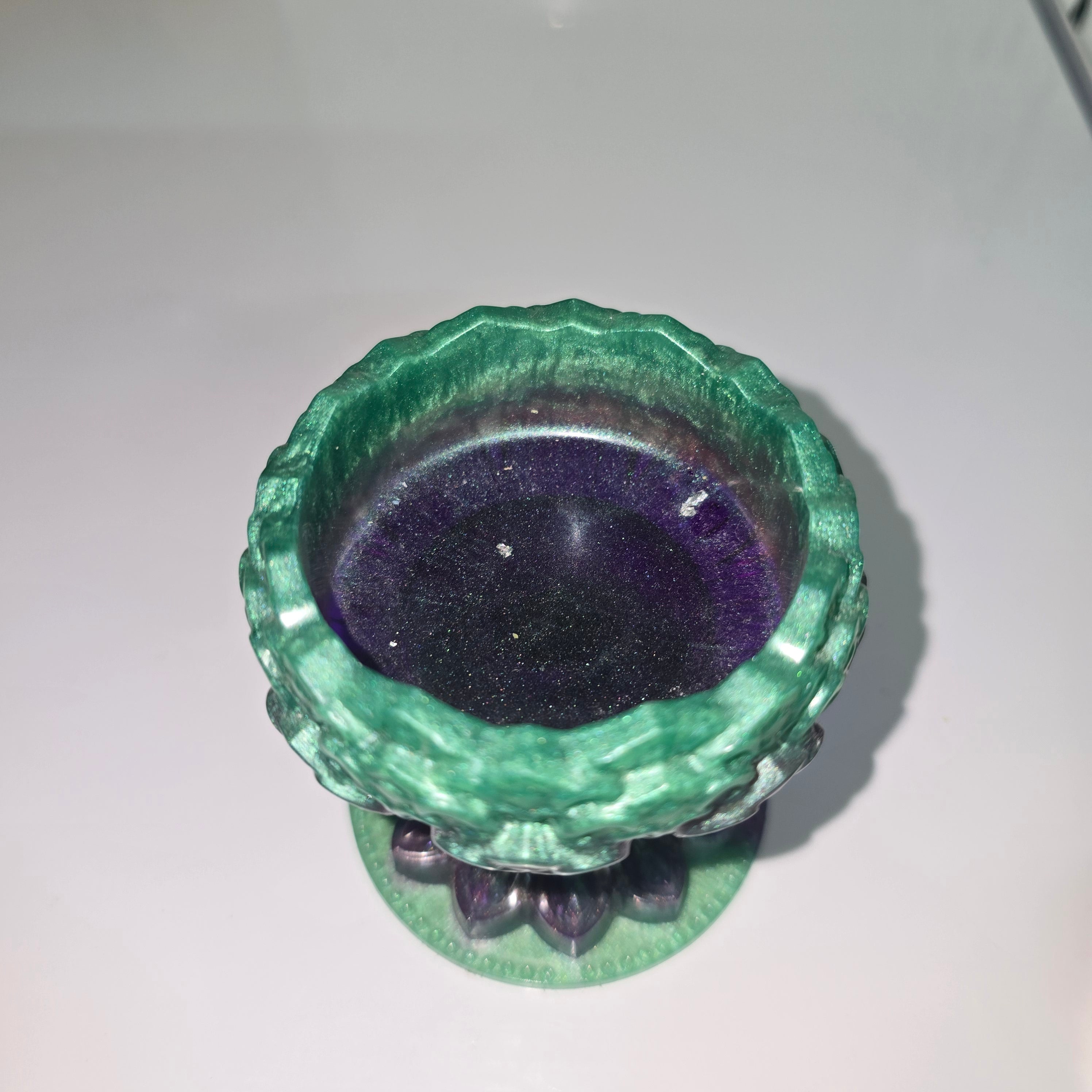 Handmade Resin Tealight Holder – Small Decorative Candle Base (7 × 7 cm.)