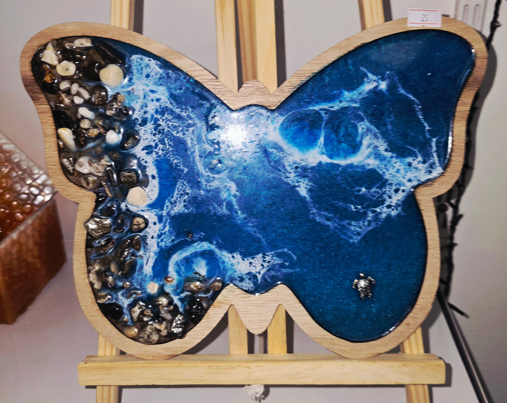 Handmade Butterfly Resin Serving Board – Abstract Decorative Tray (23 × 30 cm)