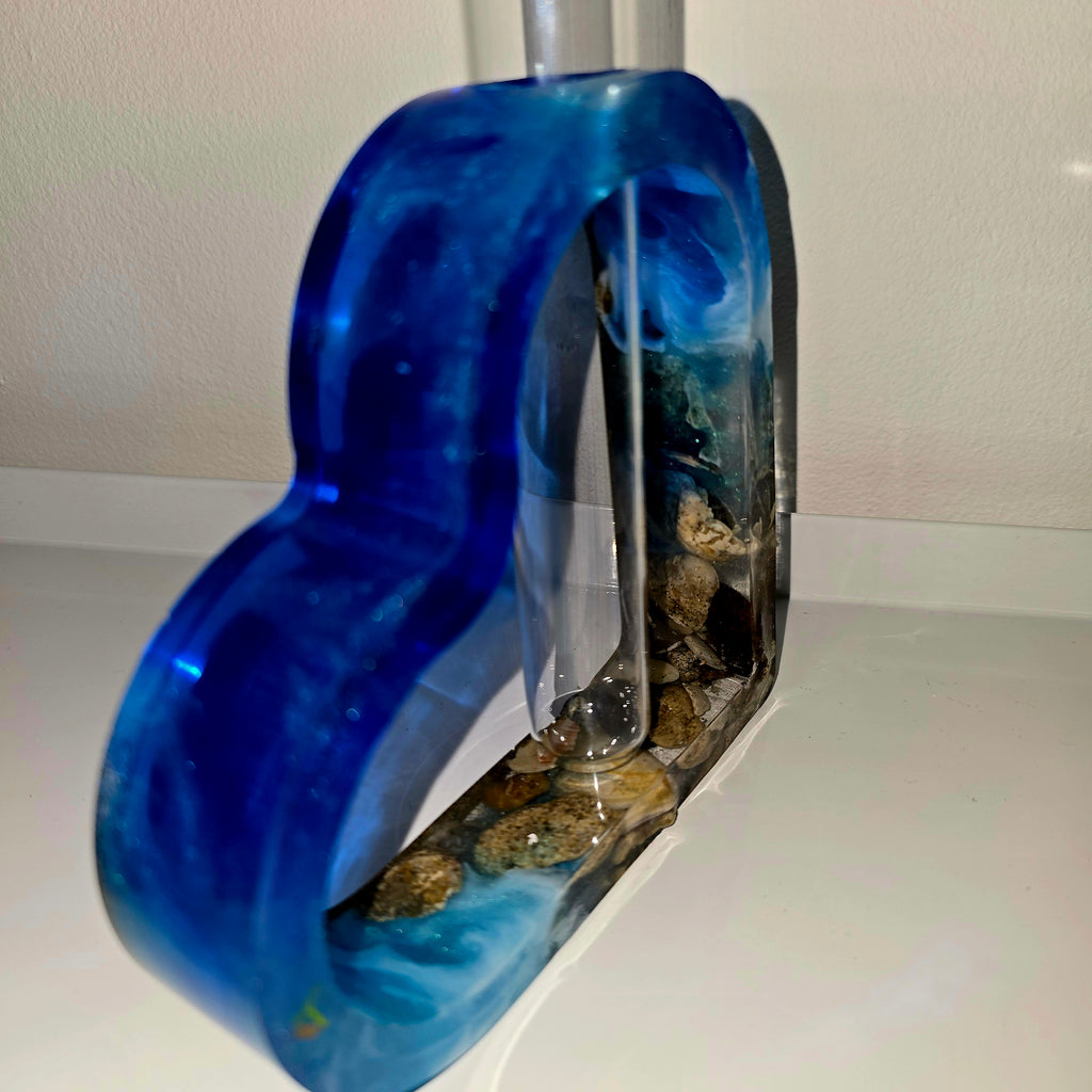 Handmade Epoxy Resin Heart Decor with Glass Tube – Modern Home Ornament (17 × 15 cm)