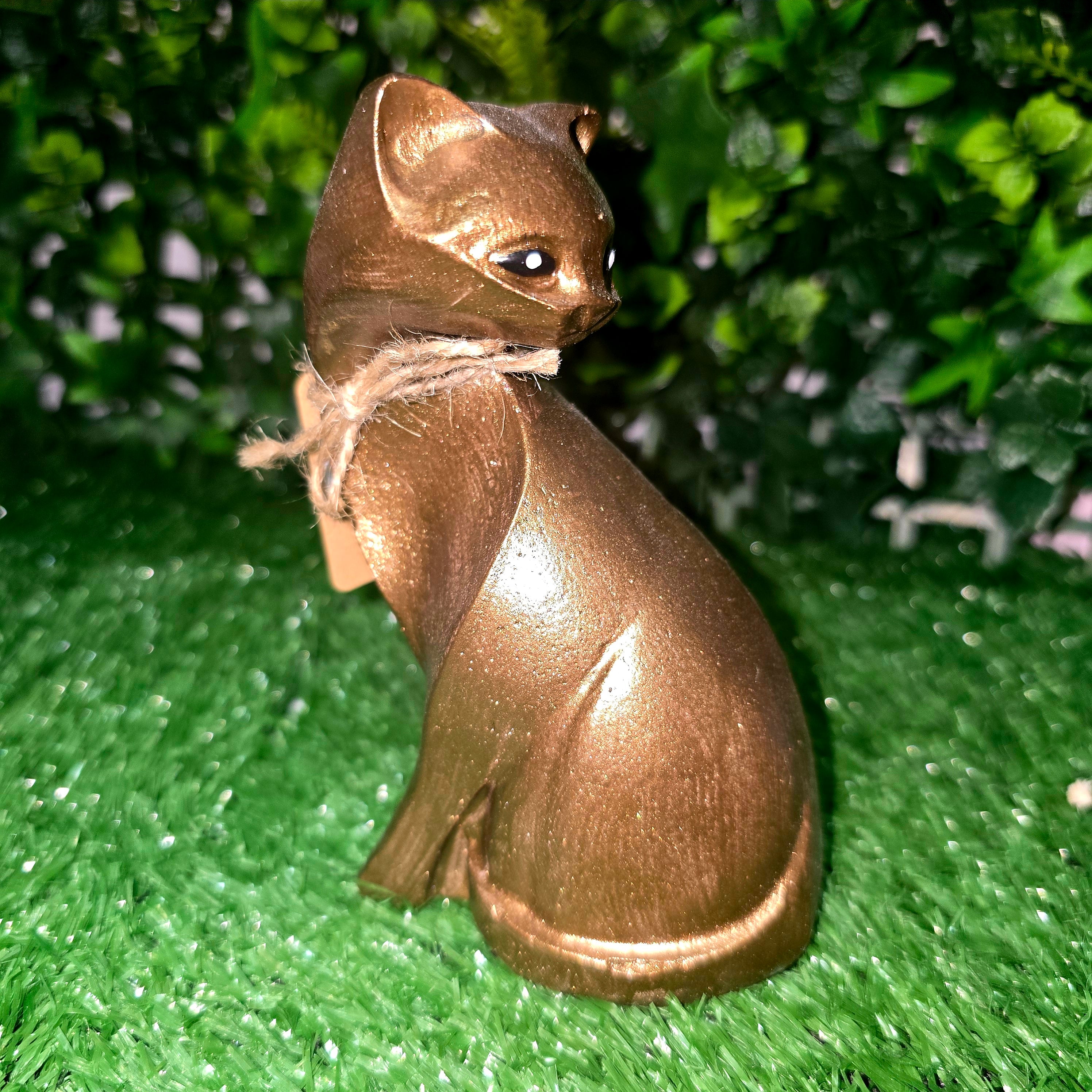 Handmade Cement Cat Figurine – Garden & Home Decor