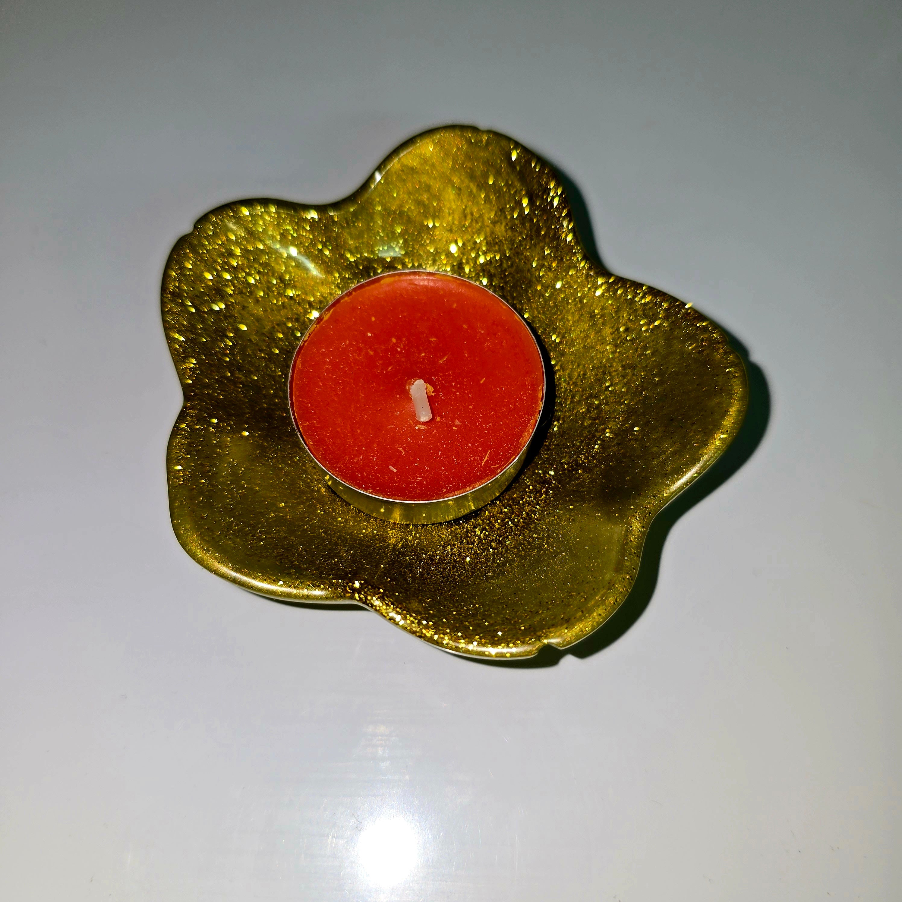 Handmade Resin Tealight Holder – Small Decorative Candle Base (9 cm)