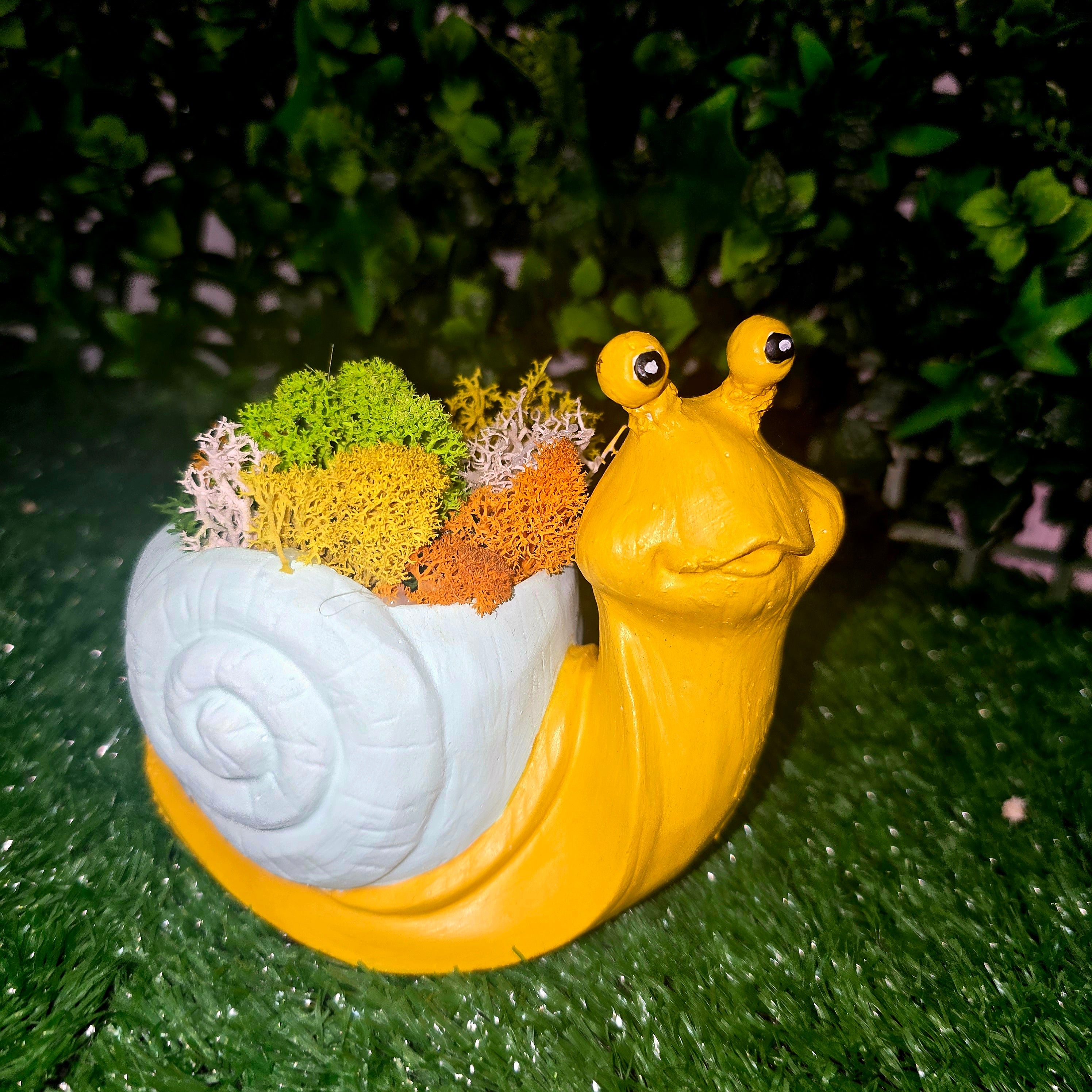 Handmade Cement Snail Planter with Natural Scandinavian Moss