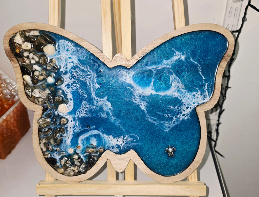 Handmade Butterfly Resin Serving Board – Abstract Decorative Tray (23 × 30 cm)