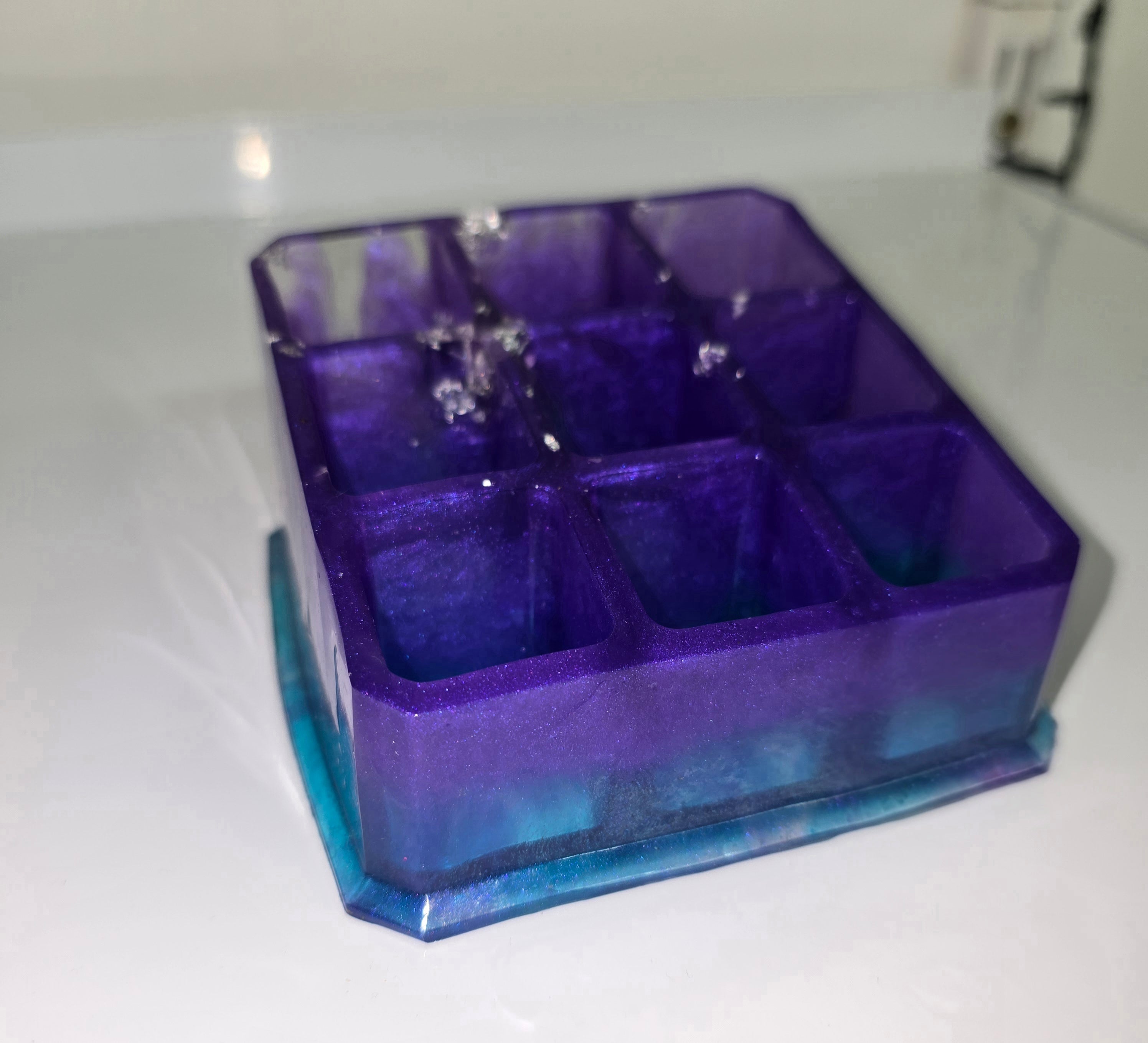 Handmade Resin Makeup Organiser – Brush, Lipstick & Pencil Holder