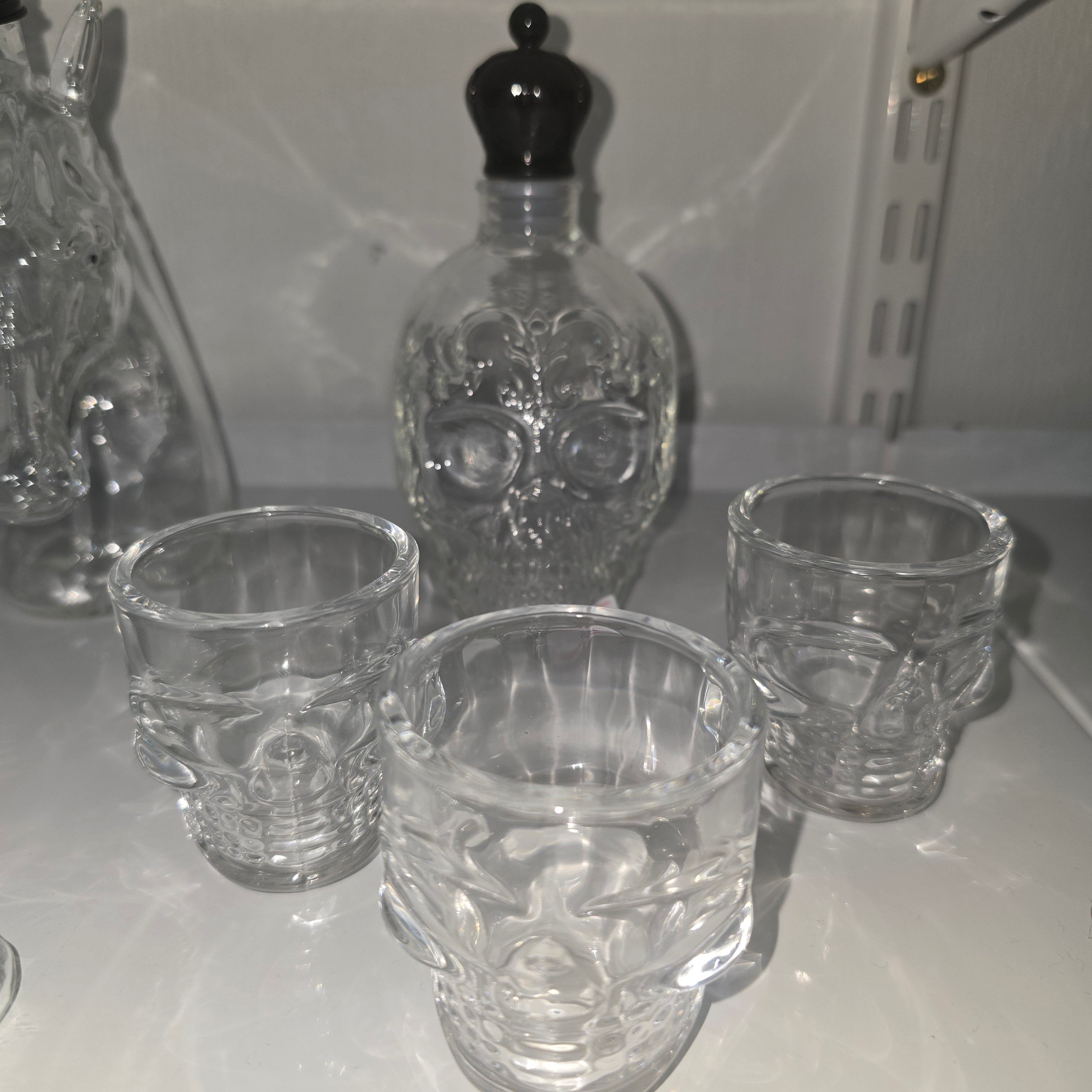 Skull Glass Bottle Set with 3 Skull Shot Glasses – 320 ml