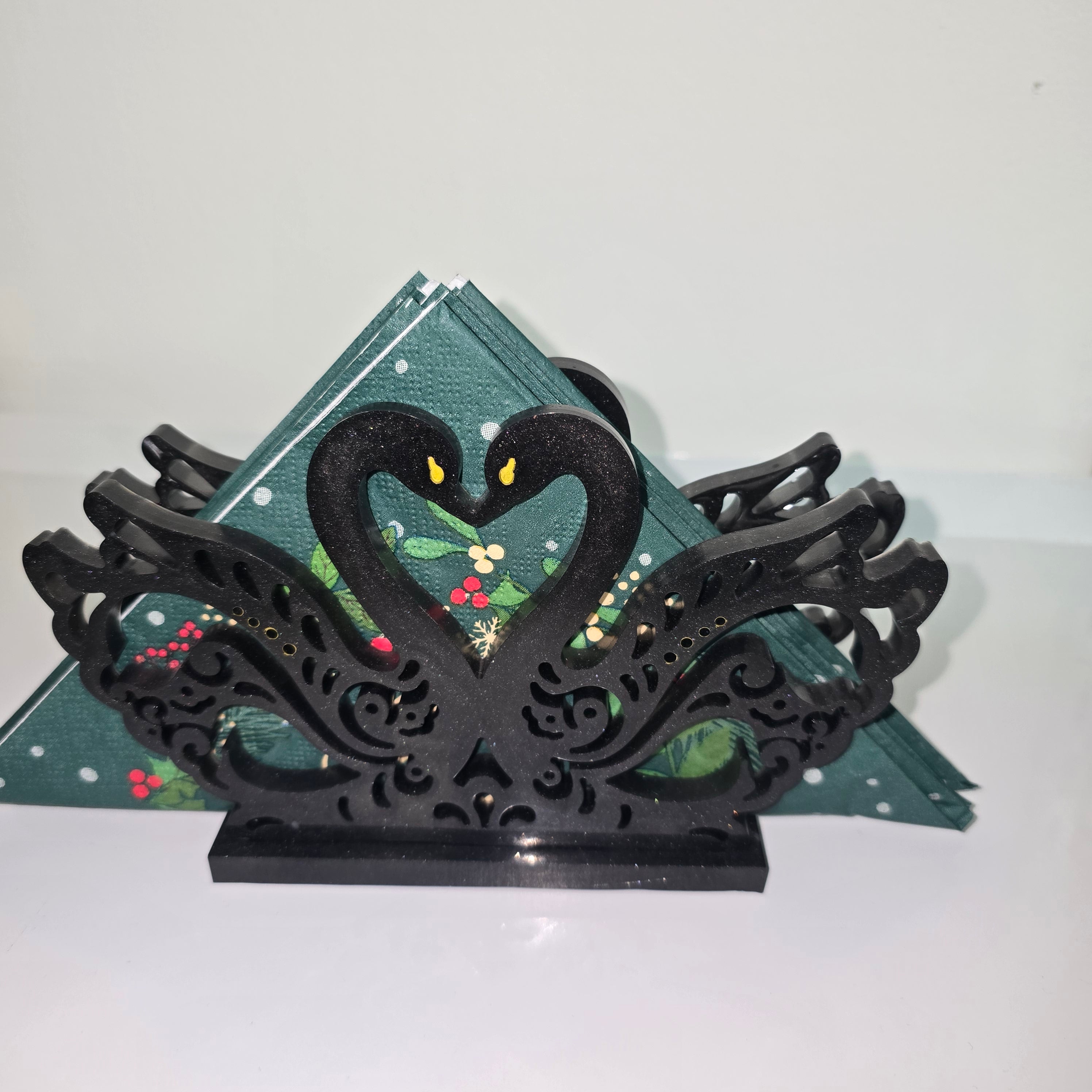 🦢🦢 Decorative Napkin Holder with Two Swans & Heart Design – Elegant Table Decor