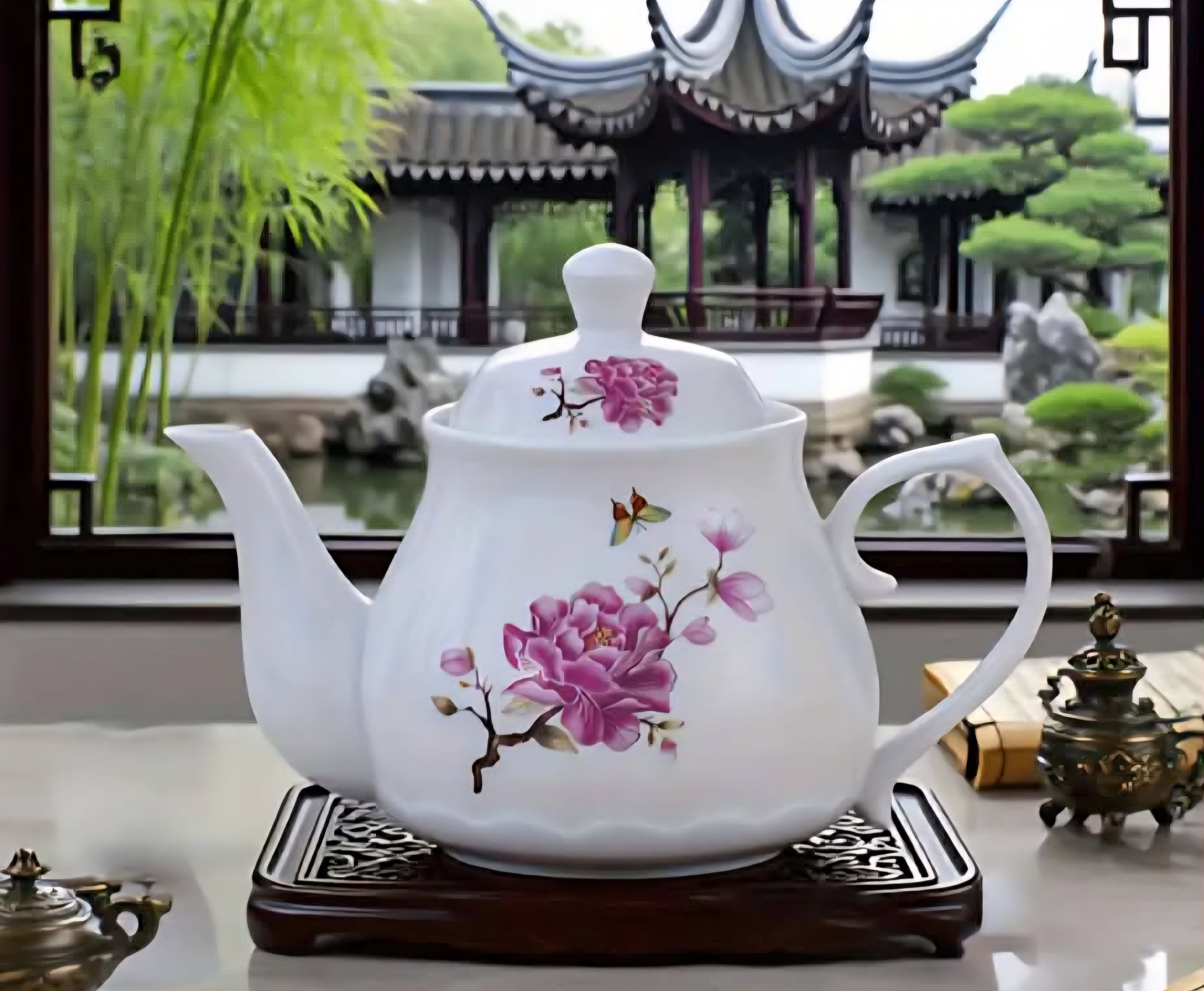Elegant Ceramic Teapot 800 ml – Floral Design, Classic Oriental Style