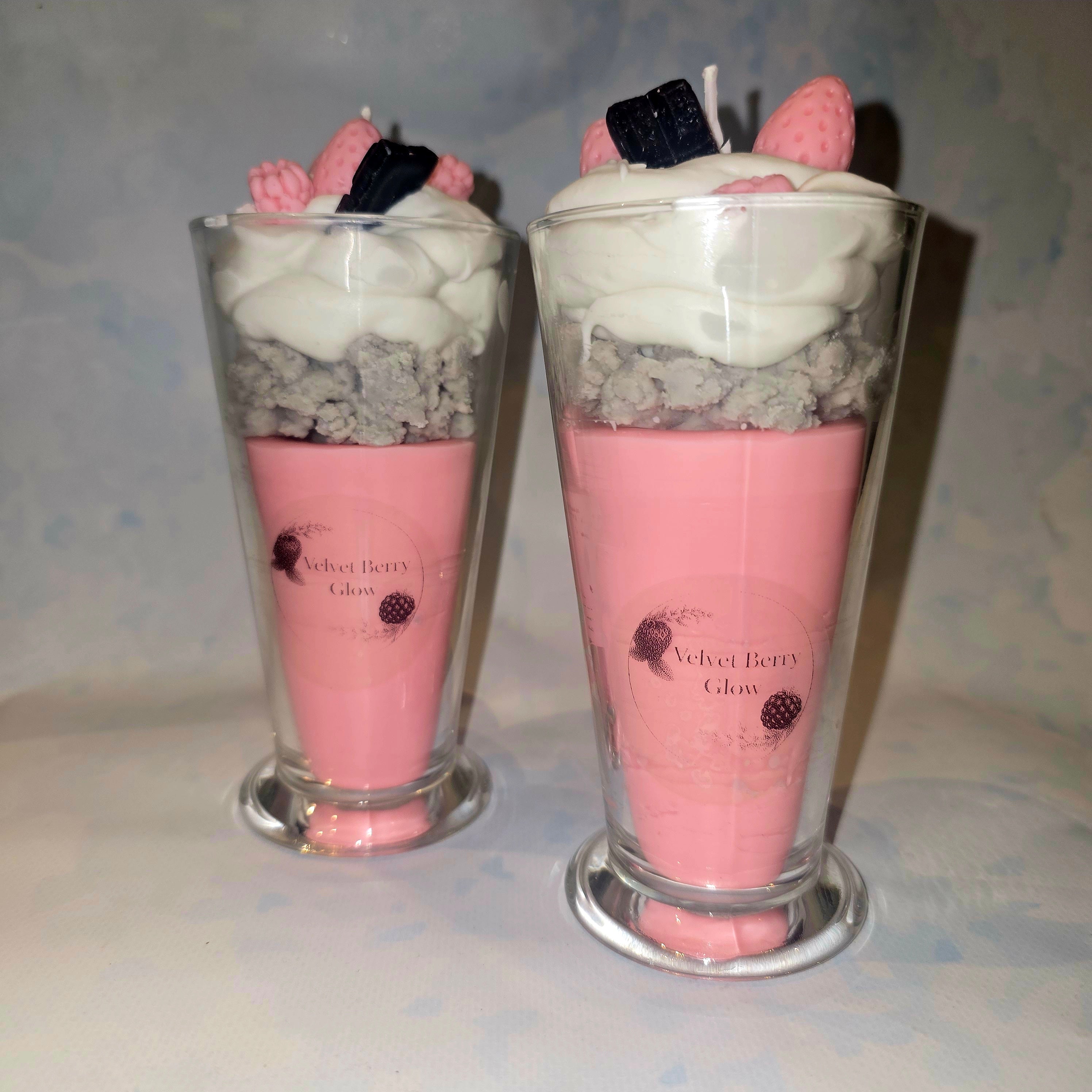Luxury Handmade Dessert Candle 250ml – Velvet Berry Glow Gift Candle