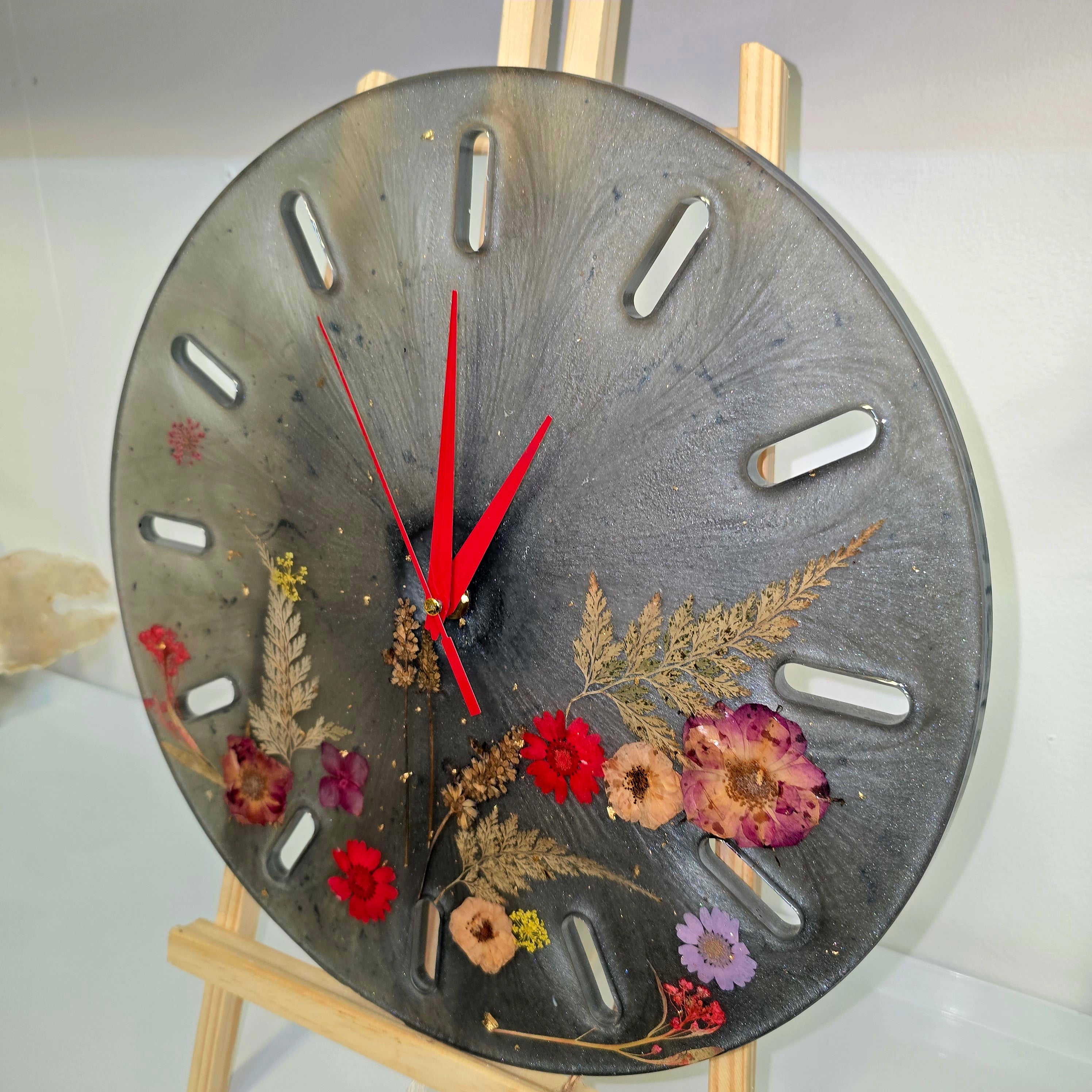 Handmade Epoxy Resin Wall Clock with Natural Dried Flowers – 30 cm