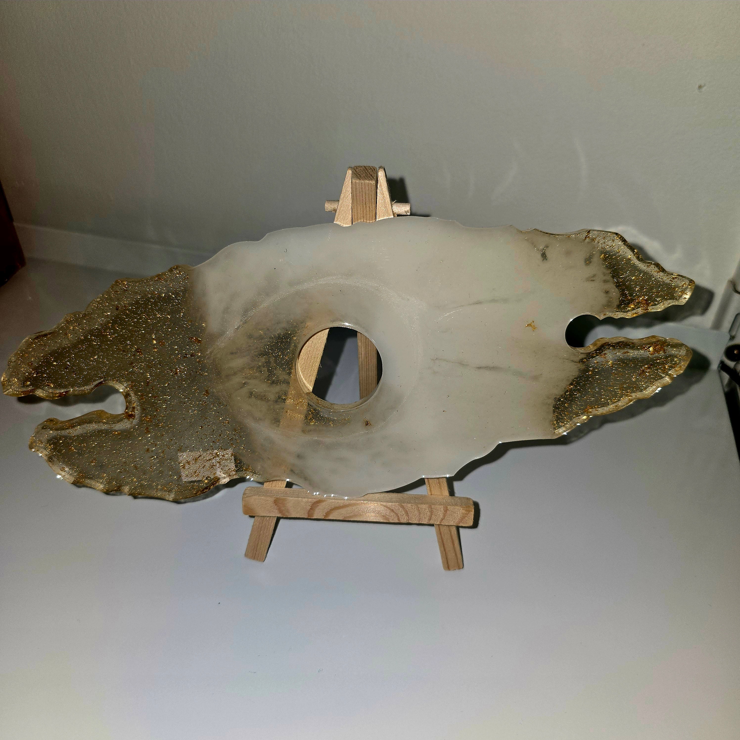 Handmade Epoxy Resin Wine Bottle & Glass Holder – Unique Resin Art Stand (25 × 10.5 cm)