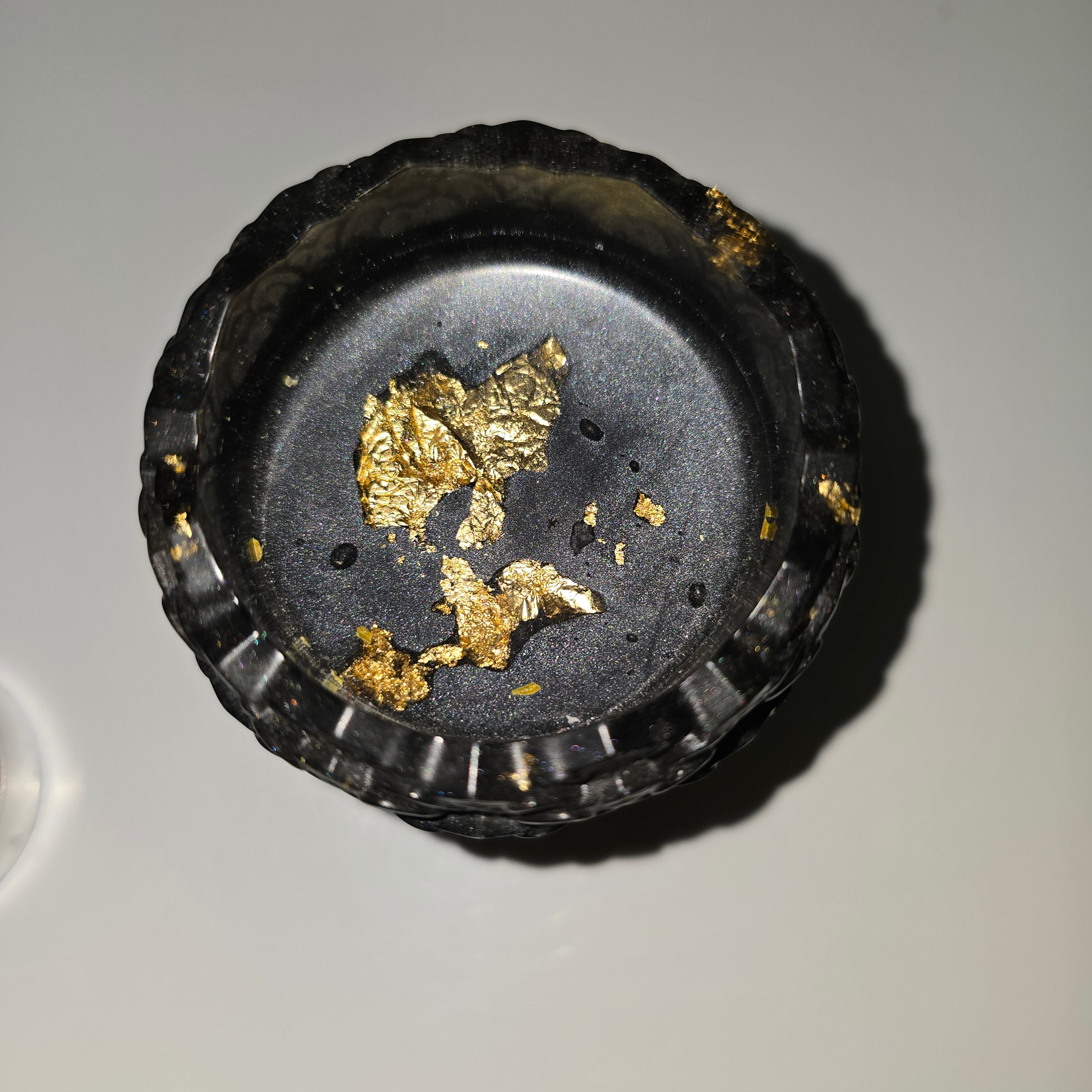 Handmade Resin Tealight Holder – Small Decorative Candle Base (7 × 7 cm.)