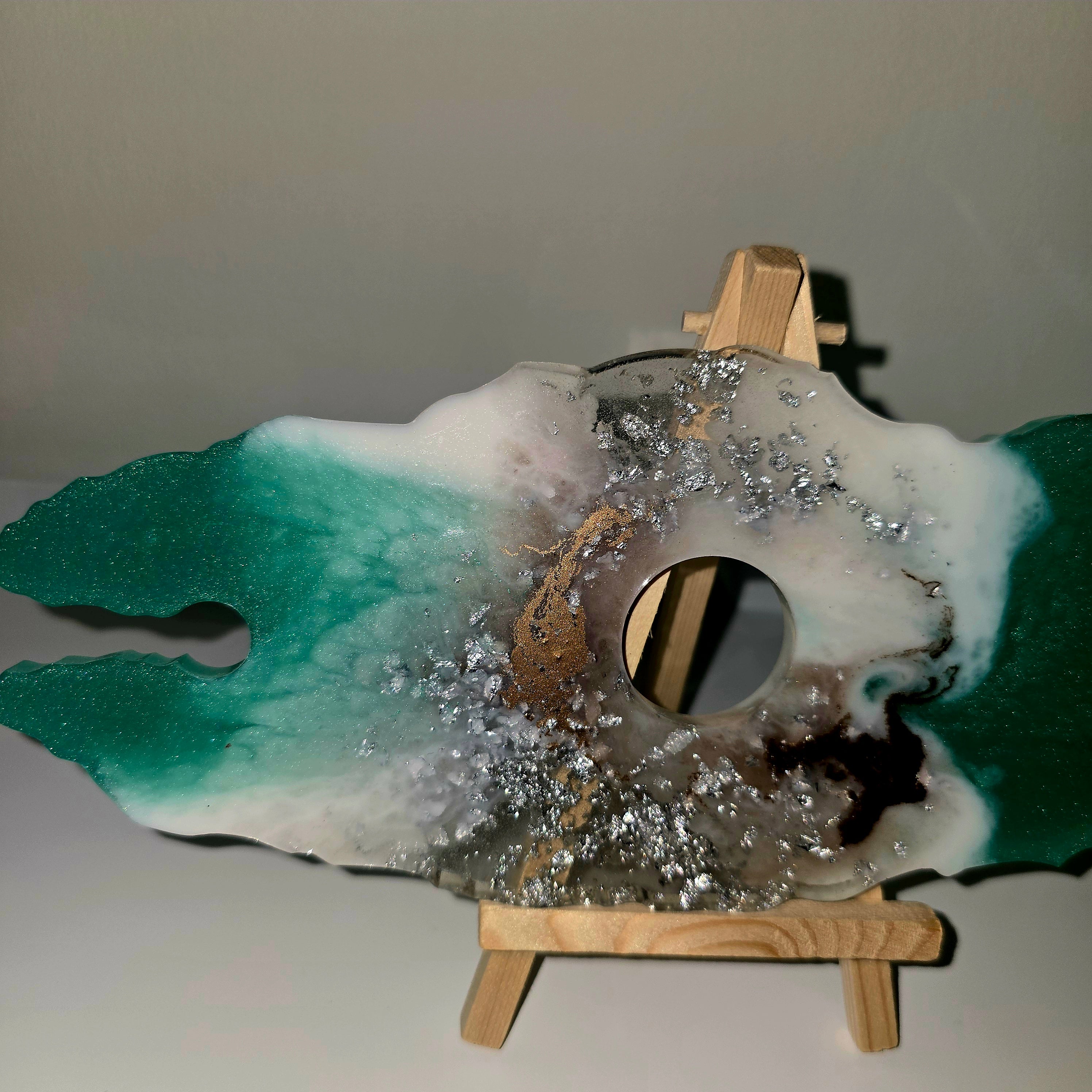 Handmade Epoxy Resin Wine Bottle & Glass Holder – Unique Resin Art Stand (25 × 10.5 cm)