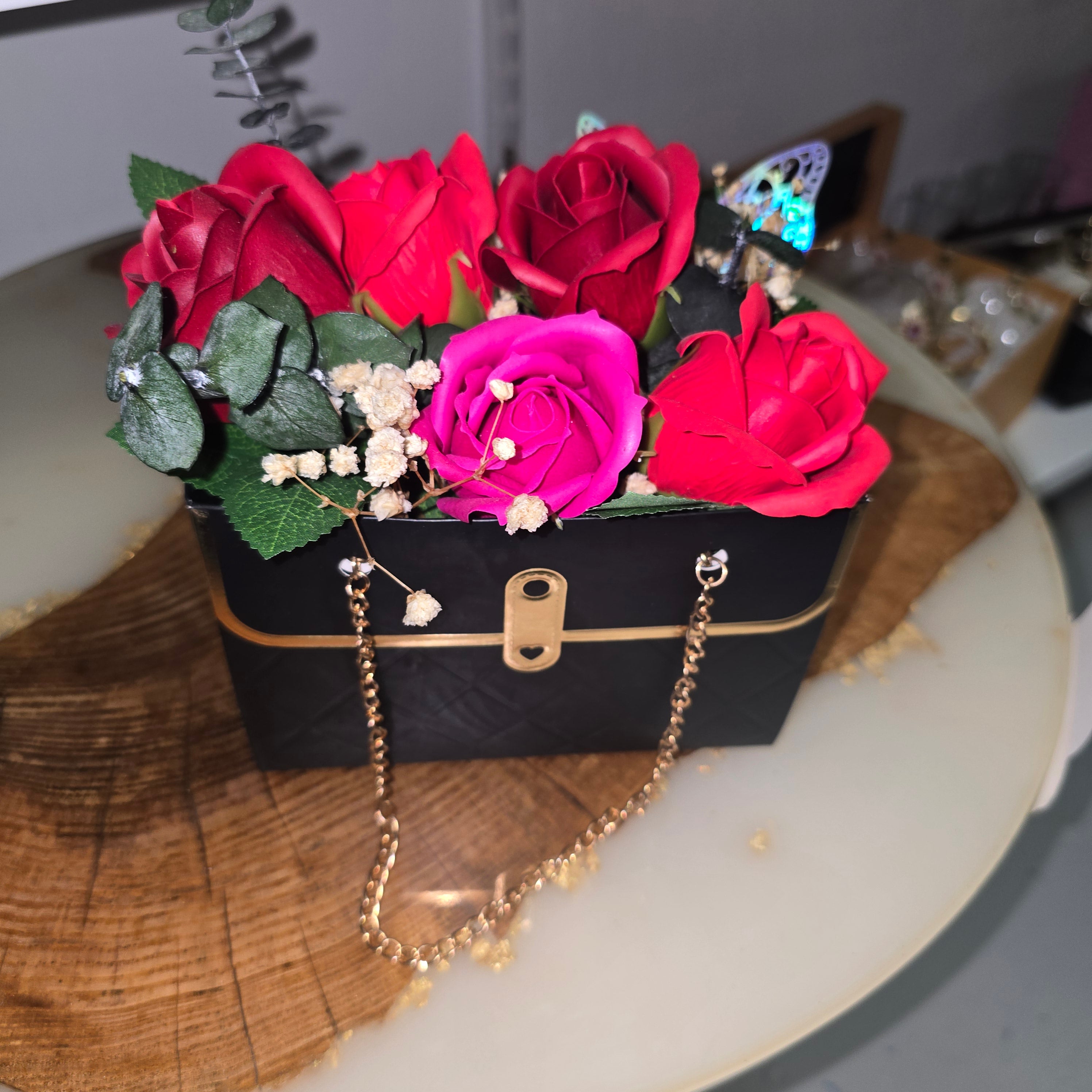 Luxury Gift Box with Eternal Roses and Natural Dried Flowers