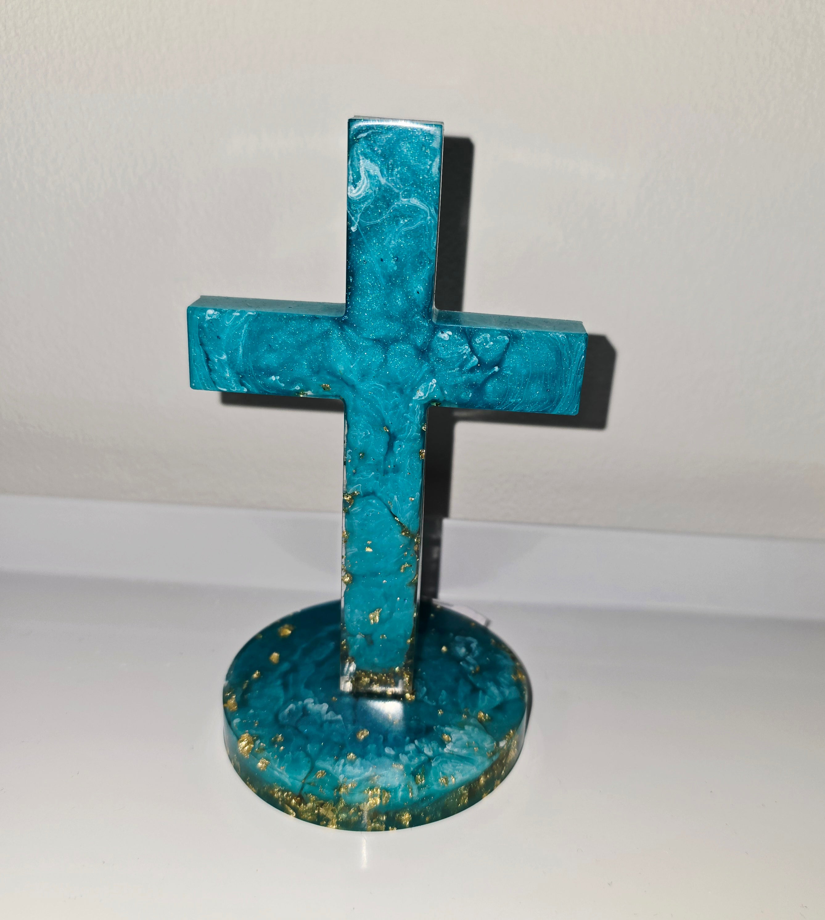 Handmade Epoxy Resin Cross Ornament – Religious Home Decor (13 cm)