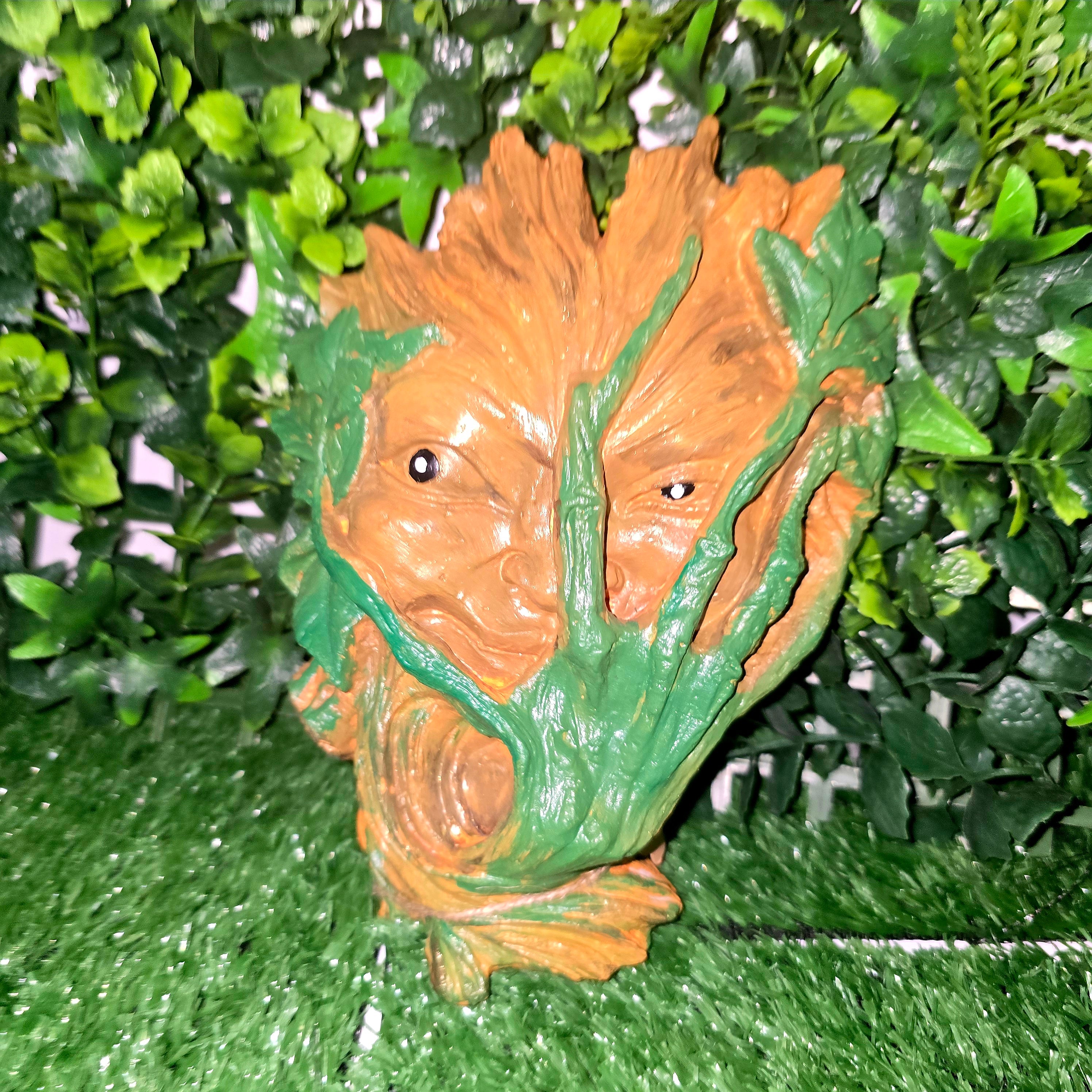 Handmade Tree Bark Face Sculpture – Cement Garden & Home Decor