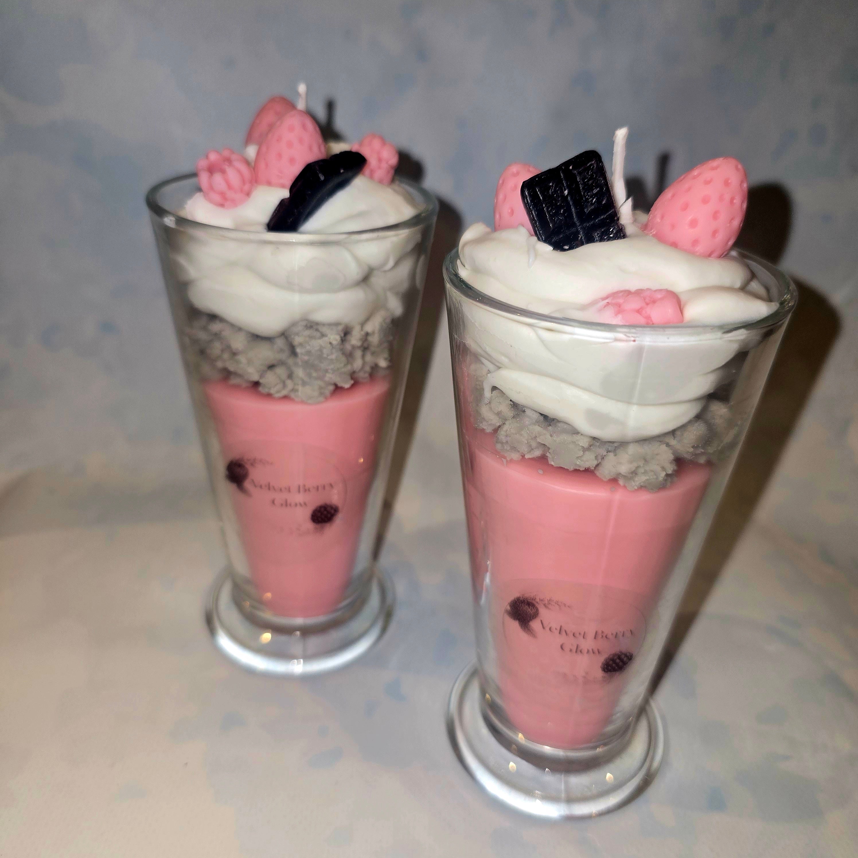 Luxury Handmade Dessert Candle 250ml – Velvet Berry Glow Gift Candle