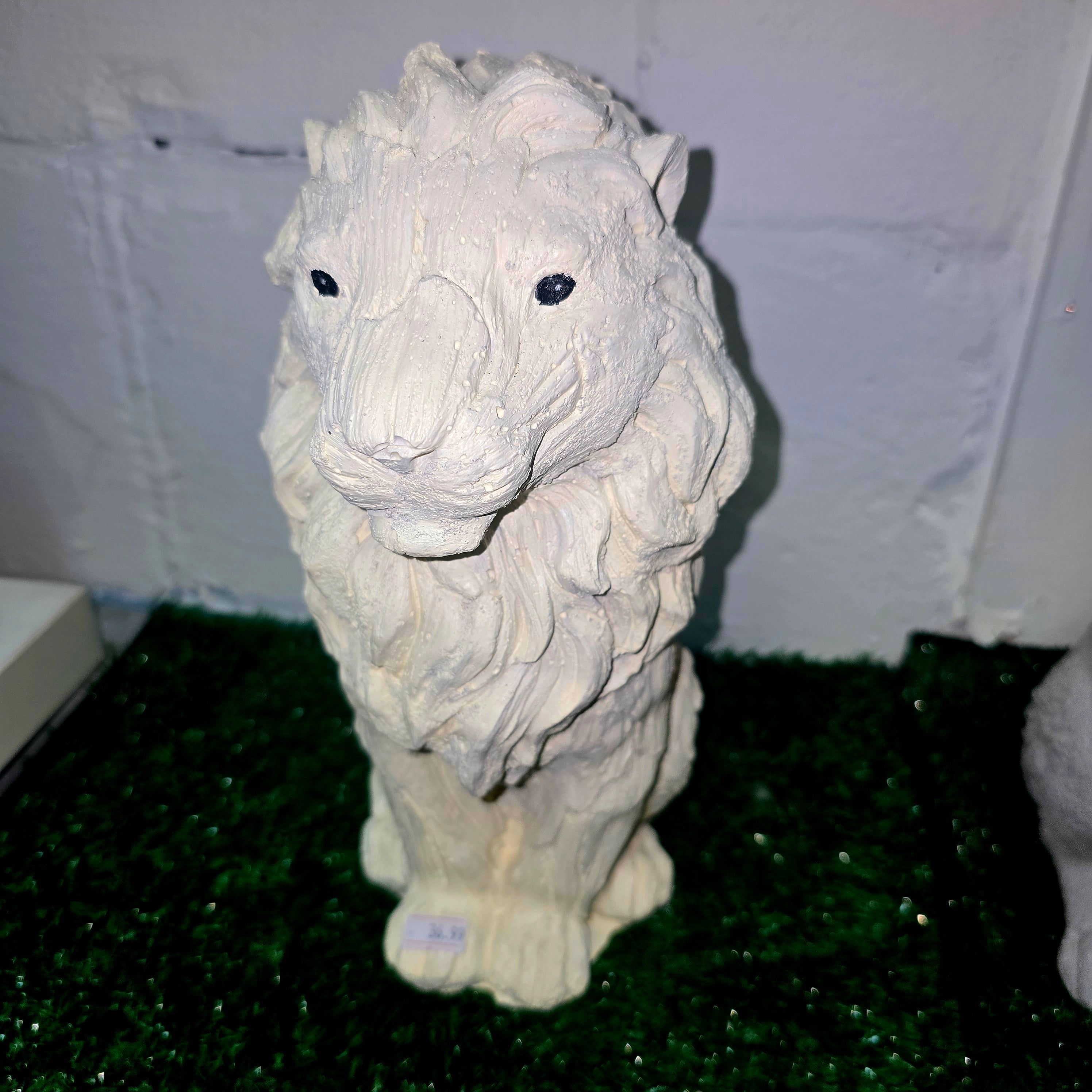 Handmade Cement Lion Sculpture – Decorative Garden & Home Ornament