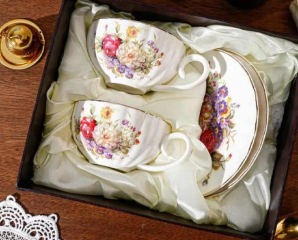 Luxury Floral Porcelain Tea Set for Two – Elegant Gift Box