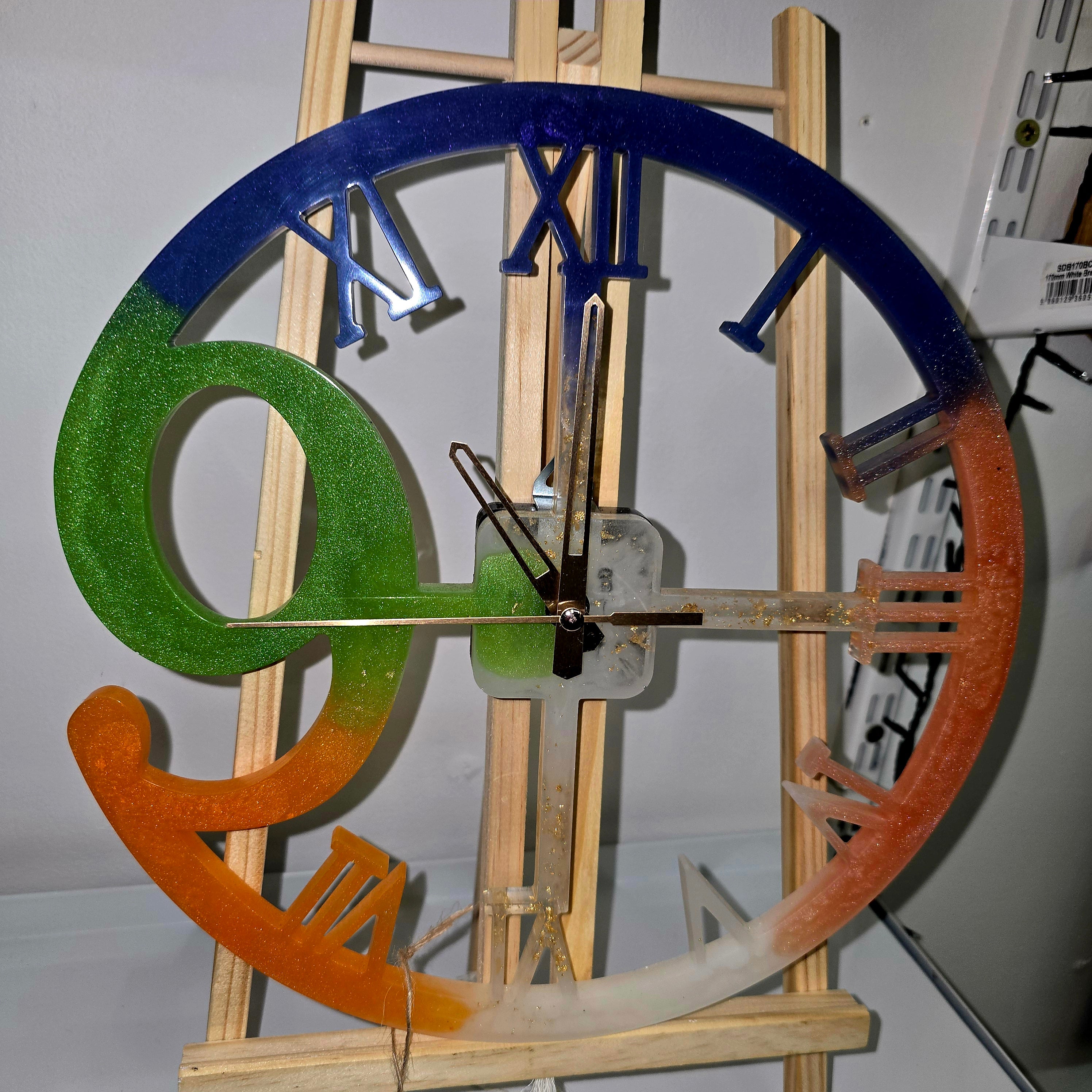 Handmade Epoxy Resin Wall Clock – 30 cm Modern Artistic Design