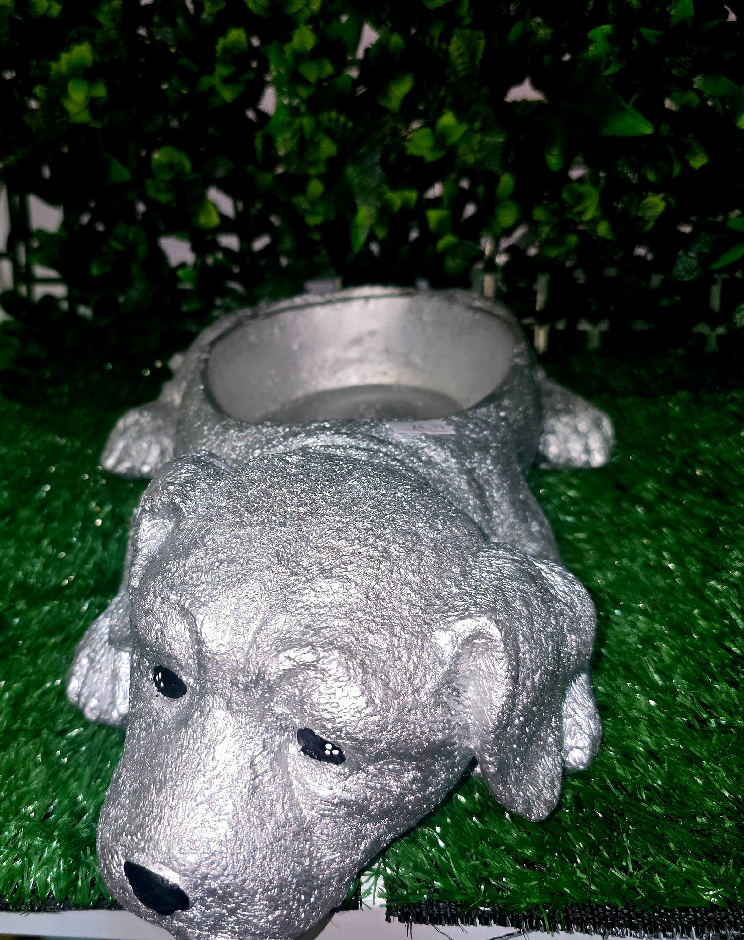 Handmade Labrador Cement Planter – Dog Sculpture Flower Pot