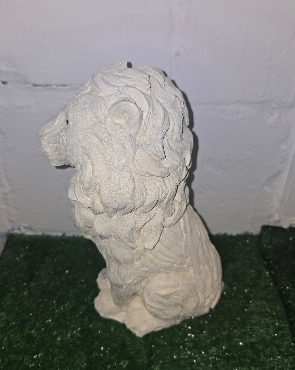 Handmade Cement Lion Sculpture – Decorative Garden & Home Ornament