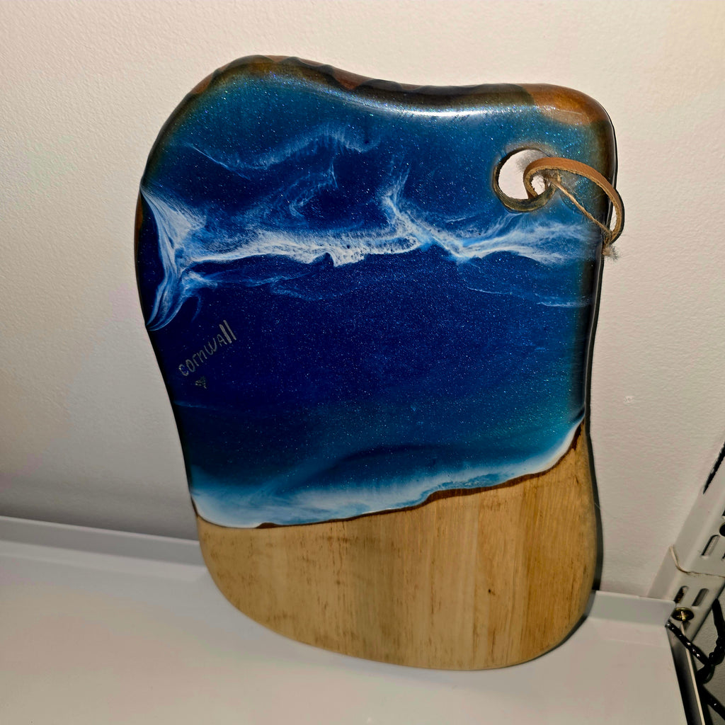 🌊 Handmade Wooden Serving Board with Resin Art – Ocean Style Design (30 × 20 cm)